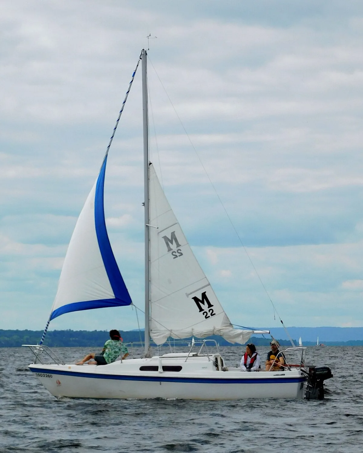 Fotografia de um exemplar de MacGregor 22