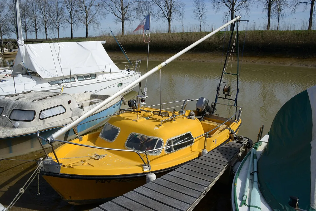 Photograph of an example of Jeanneau Arcachonnais