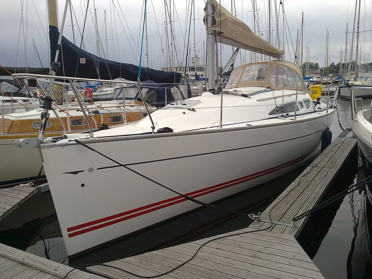Fotografia de um exemplar de Jeanneau Sun Fast 32i
